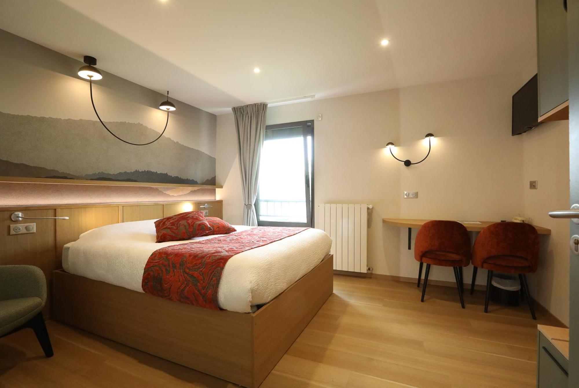 Logis Hotel Spa Restaurant Le Provence 라나르스 외부 사진